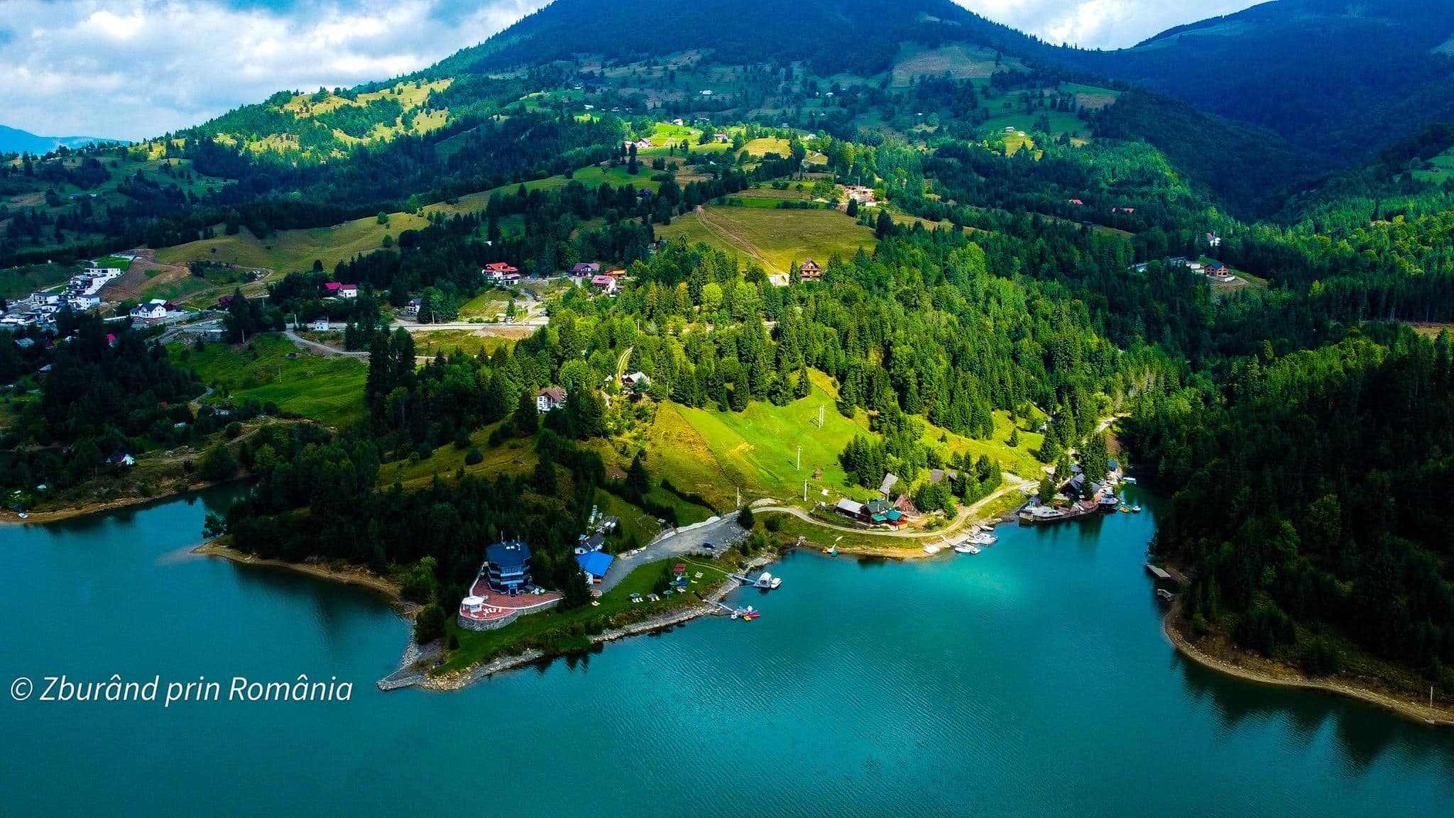 Lacul Colibița, peisaj elvețian în Transilvania